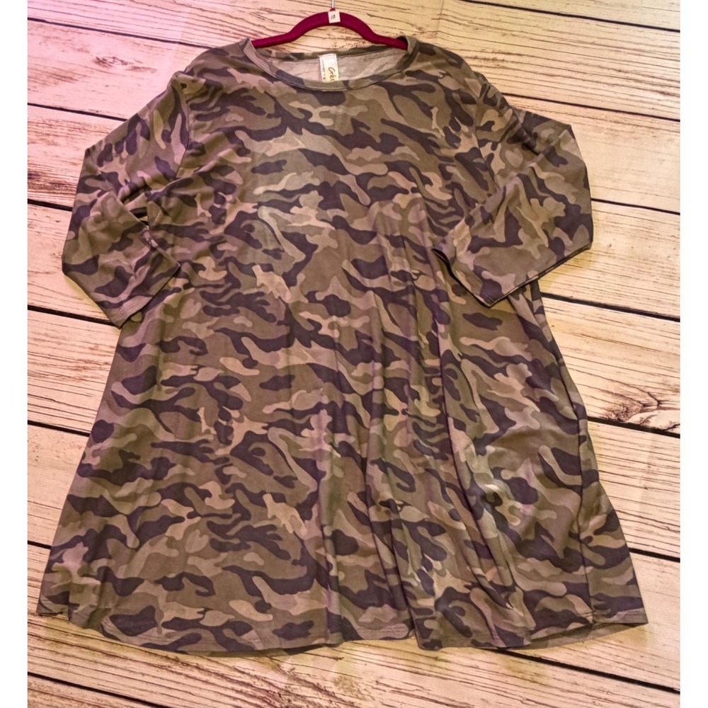 Crepas Camo Print Tunic Top 3/4 Sleeve Green Brown Camouflage Plus Size 3XL USA